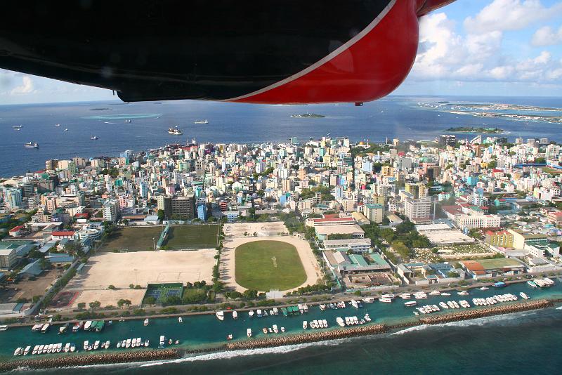 Maldives from the air (54).jpg